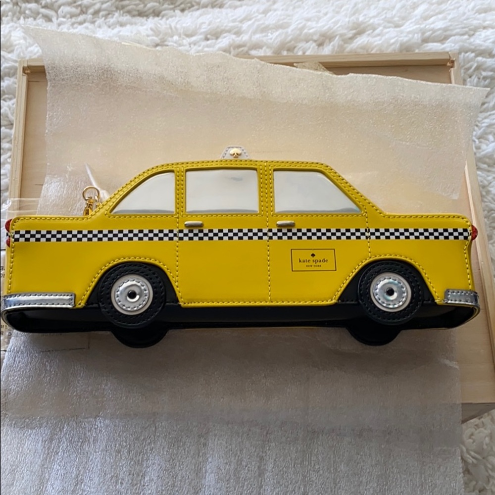 *SOLD* 🚕 Kate Spade Taxi Cab Bag 🚕 - Picture 11 of 16